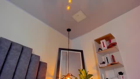 Carolina online show from November 30, 2025, 2:26 am