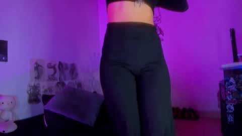 Snapshot of gabriela_bunny chatting on October 20, 2025, 5:35 pm Gabriela online show from October 20, 2025, 5:35 pm