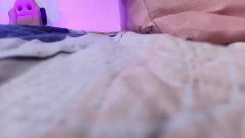 gabriela online show from September 25, 2025, 7:17 pm