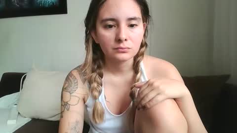 Snapshot of gabriela_miller_2 chatting on June 4, 2026, 3:29 pm Gabriela Miller online show from June 4, 2026, 3:29 pm
