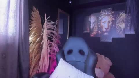 Gabriela Montes online show from February 5, 2025, 5:31 pm