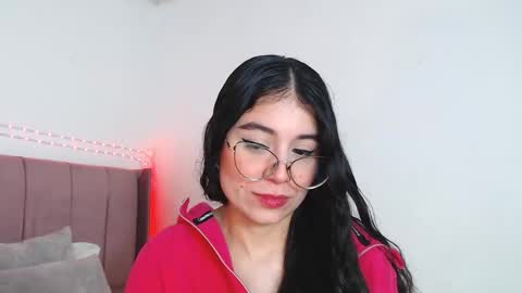 GabrielaRossa online show from April 6, 2026, 3:57 pm