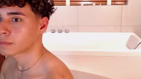 gabriell_ramirez_ online show from February 8, 2025, 7:04 am