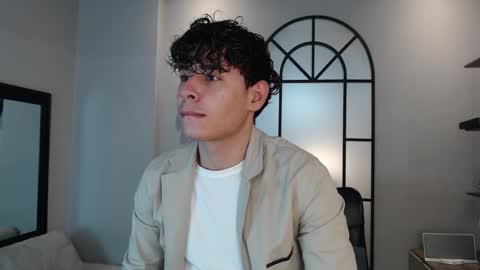 gabriell_ramirez_ online show from March 10, 2025, 3:34 am