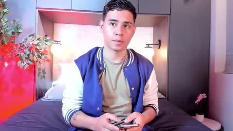 gabriell_ramirez_ online show from September 19, 2025, 4:03 am