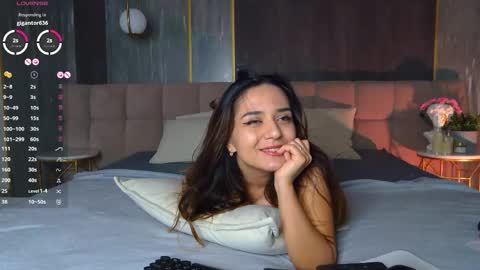 Snapshot of gabriella_wils chatting on October 14, 2025, 6:14 am Gabriella online show from October 14, 2025, 6:14 am