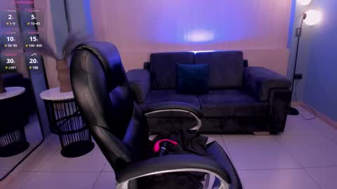 Snapshot of gabriellalee_ chatting on February 28, 2025, 3:37 am Gabriella Lee online show from February 28, 2025, 3:37 am