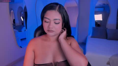Snapshot of gabriellalee_ chatting on May 5, 2026, 3:25 am Gabriella Lee online show from May 5, 2026, 3:25 am