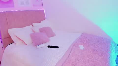   online show from January 11, 2026, 6:18 am