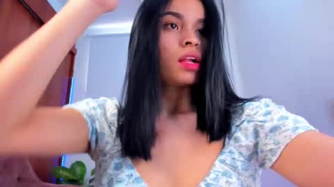    online show from November 14, 2025, 8:18 pm