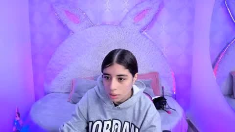 Gaby online show from April 4, 2026, 7:22 pm