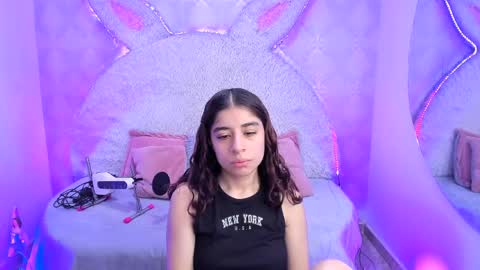 Gaby online show from April 10, 2026, 8:13 pm