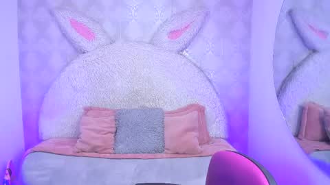 Gaby online show from April 22, 2026, 10:11 pm