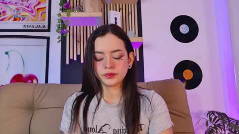 Gaby  online show from September 29, 2025, 12:43 pm