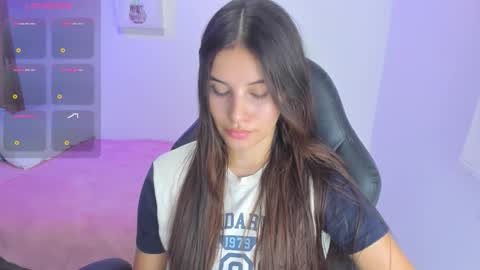 Snapshot of gaby_olsen chatting on December 4, 2024, 10:30 pm Gabriela online show from December 4, 2024, 10:30 pm