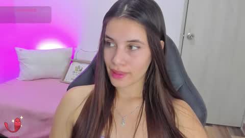 Snapshot of gaby_olsen chatting on February 16, 2025, 9:59 pm Gabriela online show from February 16, 2025, 9:59 pm