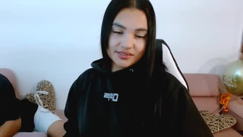 My name is Gabriela.. nice to meet you thumbs up please its very important to me online show from November 11, 2025, 5:07 am