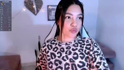 My name is Gabriela.. nice to meet you thumbs up please its very important to me online show from May 6, 2026, 7:13 am
