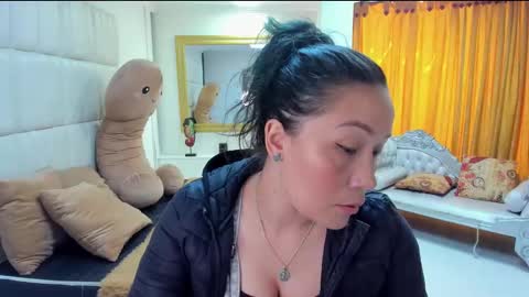 gabriela online show from December 10, 2024, 3:55 pm