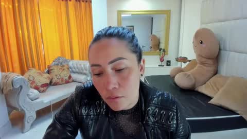 Snapshot of gaby_trent chatting on September 23, 2025, 2:09 pm gabriela online show from September 23, 2025, 2:09 pm