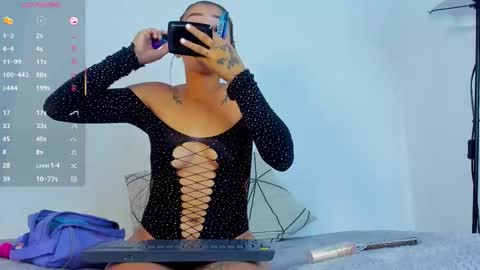 gabybaby_ online show from December 23, 2025, 1:47 am