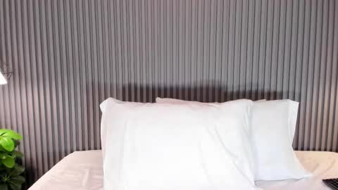 GabyFosterr  online show from October 16, 2025, 11:06 pm