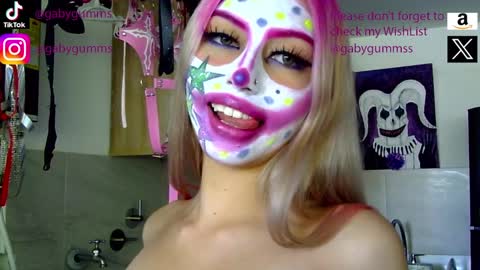 gabygumms online show from September 22, 2025, 5:04 pm