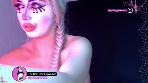 gabygumms online show from February 16, 2026, 11:34 pm