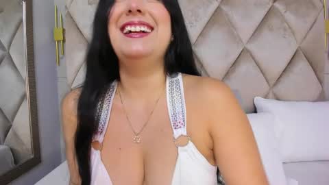 Gaby  online show from April 23, 2026, 12:15 pm
