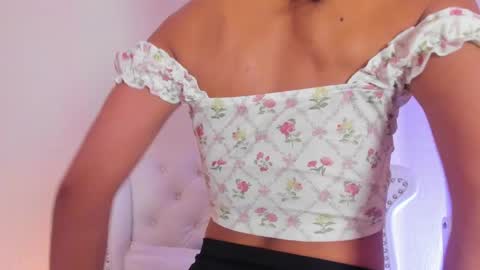 Snapshot of gabypetit chatting on April 3, 2026, 8:29 pm Gaby online show from April 3, 2026, 8:29 pm