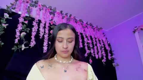 gabby cooper online show from June 3, 2026, 1:41 am