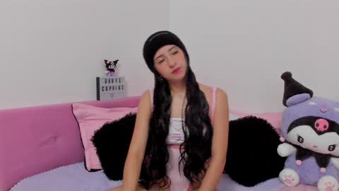 gabyye capprins online show from January 15, 2025, 7:44 pm