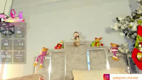 gabyyjones online show from December 17, 2025, 11:38 am