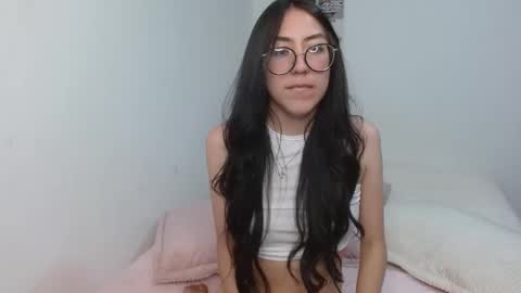 gabyyxoxo online show from February 19, 2025, 4:55 am