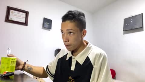 gadiel_sex online show from June 3, 2026, 12:19 pm