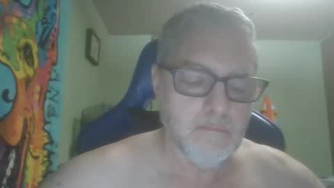 gadude45 online show from November 15, 2025, 4:54 am