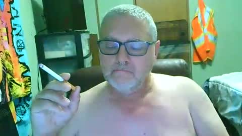 gadude45 online show from July 17, 2026, 2:29 am