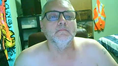 gadude45 online show from July 18, 2026, 2:16 am