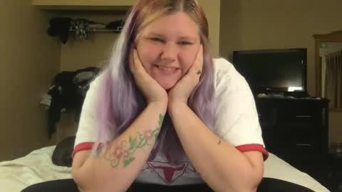 Eryn online show from December 5, 2024, 4:55 pm