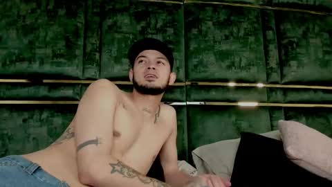 Gael  Coral some hot latinos online show from November 25, 2025, 11:54 am