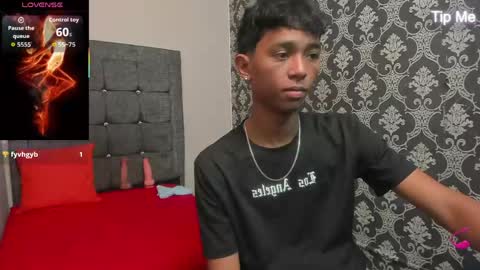 Snapshot of gael_d4v7 chatting on April 15, 2026, 7:21 pm Gael online show from April 15, 2026, 7:21 pm