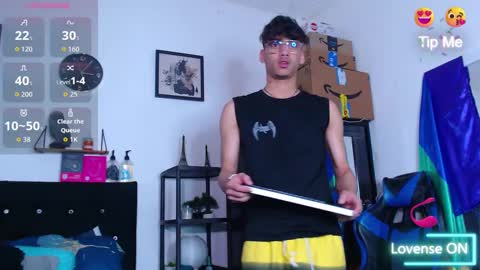 gael_jones online show from October 2, 2025, 2:51 am