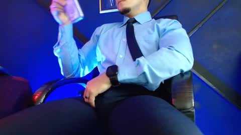 Snapshot of gael_williams4 chatting on March 8, 2025, 12:00 am Gael Williams online show from March 8, 2025, 12:00 am