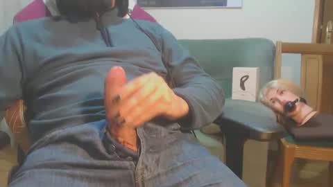 Snapshot of gag0nmyc0ck chatting on December 20, 2024, 1:14 am your master online show from December 20, 2024, 1:14 am