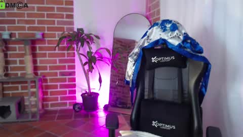 Lenna 3 online show from July 20, 2026, 8:55 pm