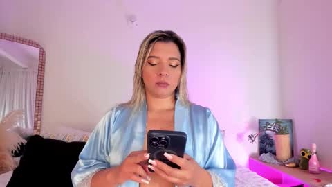 Snapshot of gaia_stonne chatting on October 8, 2025, 10:02 am gaia_stonne online show from October 8, 2025, 10:02 am