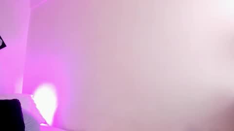 Snapshot of gaia_stonne chatting on October 31, 2025, 11:11 am gaia_stonne online show from October 31, 2025, 11:11 am