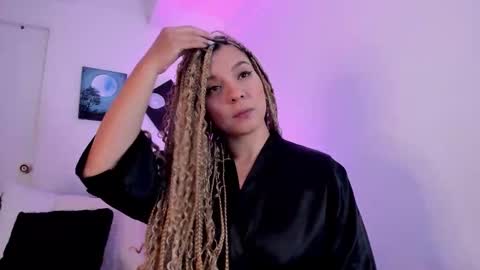 Snapshot of gaia_stonne chatting on November 1, 2025, 11:23 am gaia_stonne online show from November 1, 2025, 11:23 am