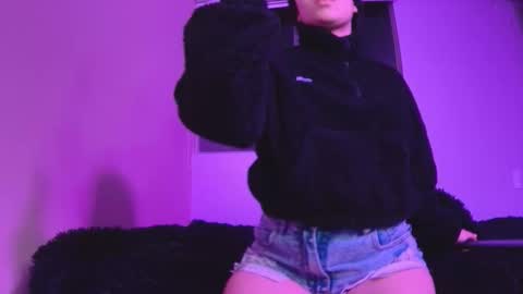 Snapshot of gaia_sweet_ chatting on September 20, 2025, 6:36 am gaia_sweet_ online show from September 20, 2025, 6:36 am