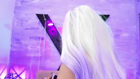 gaiia_uwu online show from April 22, 2026, 5:58 pm